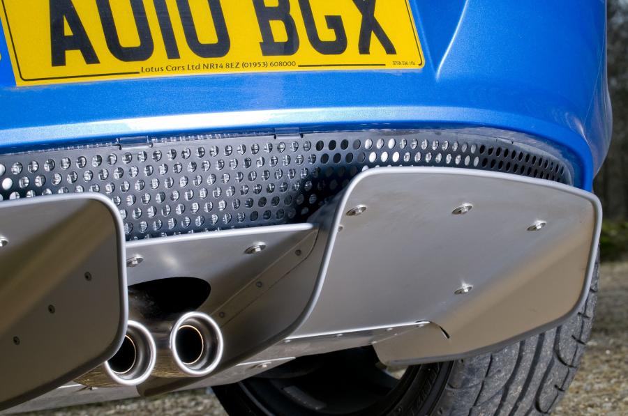  Lotus Elise 2010 года  (фото 16 из 57)